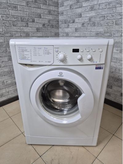 Стиральная машина Indesit IWSD 5085